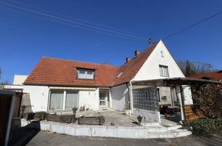 Einfamilienhaus kaufen in 82008 Unterhaching, ERBBAURECHT – 1.008 m² Grundstück mit Altbestand (Haus 1 & Haus 2) – Verkauf mit Rückvermietung