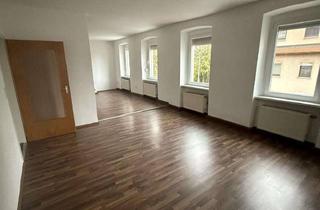 Wohnung mieten in Würzburger Straße 13, 91443 Scheinfeld, Großzügige 7-Zimmer-Wohnung mit Terrasse