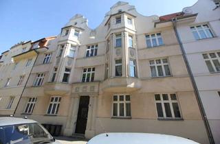 Wohnung mieten in 19055 Schelfstadt, 4 Zimmer-Wohnung auf 2 Ebenen mit Balkon in der Schelfstadt zu mieten!