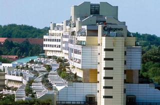 Sozialwohnungen mieten in Schlangenbader Straße 16C, 14197 Wilmersdorf, Mit der Morgensonne erwachen - WBS 100/ 140 mit besonderem Wohnbedarf erforderlich