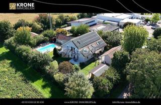 Haus kaufen in 76872 Freckenfeld, Luxus-Zweifamilienhaus mit Pool, Weinbergblick, moderner Technik und 2500m² Grundstück