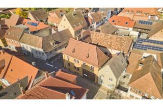 Haus kaufen in 76829 Godramstein, ++ Ehemaliges Winzeranwesen mit Wohnhaus & Nebengebäude im Ortskern von Godramstein! ++