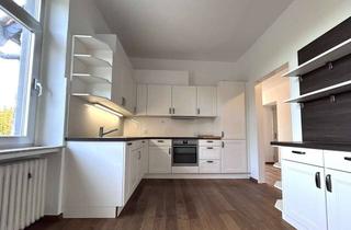 Wohnung mieten in 40668 Meerbusch, Altbau trifft Moderne – helle 3-Zimmer-Wohnung mit Echtholzdielen