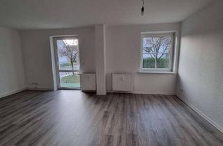 Wohnung mieten in Hans-Jürgen-Peter-Lemm-Straße 15, 19258 Boizenburg, Frisch renoviert: Gut ausgestattete 2-Zimmer-Wohnung mit Balkon