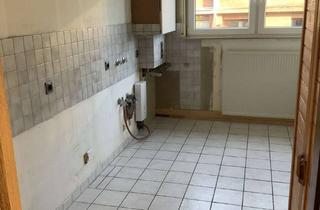 Wohnung mieten in Reuschenberger Str. 49, 51379 Opladen, 4-Zimmer-Wohnung in Leverkusen – Reuschenberger Straße 49