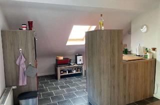 Wohnung mieten in Am Lützenbohr 14, 53505 Altenahr, Modernisierte Wohnung mit drei Zimmern und EBK in Altenahr