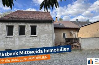 Einfamilienhaus kaufen in 09306 Rochlitz, Geräumiges Einfamilienhaus mit Potenzial für Handwerker und Familien