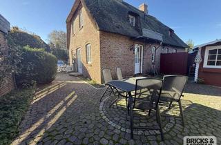 Haus kaufen in 25920 Risum-Lindholm, Wohnen unter Reet zur individuellen Nutzung