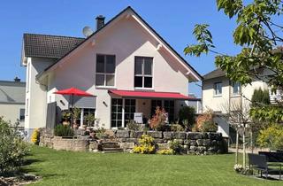 Haus kaufen in 63486 Bruchköbel, Von Privat: Exklusives Urlaubsidyll für die anspruchsvolle Familie direkt am Wald in Bruchköbel!