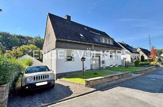Haus kaufen in 58313 Herdecke, Wohnen & Investieren im Grünen – charmantes Dreifamilienhaus mit großem Garten und drei Garagen