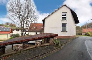 Haus kaufen in 66887 Horschbach, Dreifamilienhaus in Horschbach - mit Garage & Garten