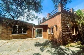 Gewerbeimmobilie kaufen in 03172 Guben, LAGERHALLEN +Wohnen im OG möglich, überall Heizung, 6 Bäder, Büro, Kamin, Sauna, Dachterrasse