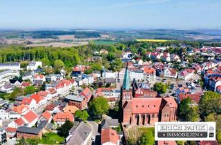Anlageobjekt in 18528 Bergen, Kernsaniertes Mehrfamilienhaus mit 6 Wohneinheiten mit PKW-Stellplatz in zentraler Wohnlage