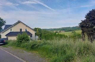 Grundstück zu kaufen in 51580 Reichshof, Idyllisches Baugrundstück mit Genehmigung und durchdachtem Bauprojekt