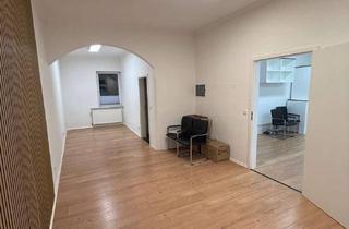 Büro zu mieten in 25813 Husum, Bürofläche in Husum zu vermieten – 69m², 3 Räume, Glasfaseranschluss, verfügbar ab 01.01.2026