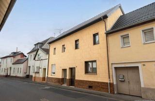 Doppelhaushälfte kaufen in 53332 Bornheim, Charme trifft Chancen – Historisches Zuhause mit Zukunft in Bornheim-Roisdorf