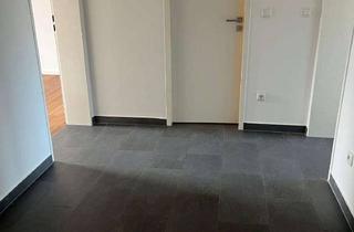 Wohnung kaufen in 82362 Weilheim, Gepflegte 2-Zimmer-Wohnung in ruhiger Lage mit sonniger Loggia