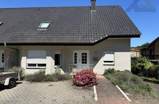 Doppelhaushälfte kaufen in 32602 Vlotho, Geräumige, unterkellerte Doppelhaushälfte in Vlotho - Holzmann Immobilien
