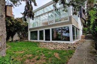 Einfamilienhaus kaufen in Wiflingshauser Str. 60/1, 73732 Esslingen, Einfamilienhaus mit Garten, Indoorpool und Wellnessbereich in Halbhöhenlage