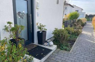 Haus mieten in 91469 Hagenbüchach, Hagenbüchach, nette Familie erwünscht ! DHH 125 m² Wfl., EBK, Fußbodenheizung, Terrasse, Garten