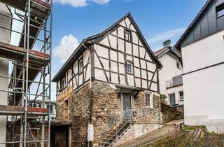Haus kaufen in 53505 Altenahr, Sanierungsobjekt mit Charme: Historisches Fachwerkhaus in ruhiger Lage zum Neugestalten.