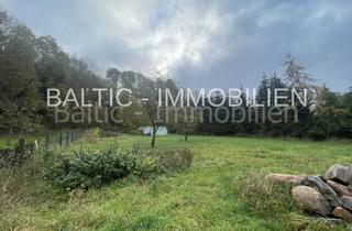 Immobilie kaufen in 23942 Kalkhorst, Baugrundstück in toller Lage !- der Altbestand kommt noch weg-