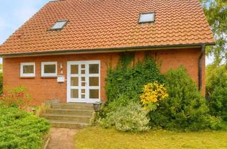 Einfamilienhaus kaufen in 23815 Geschendorf, Geschendorf - Einfamilienhaus Westerrade - 6 Zi., 130 m², Keller, Kamin, Garage