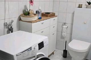 Wohnung kaufen in 47799 Krefeld, Krefeld - Dachgeschosswohnung