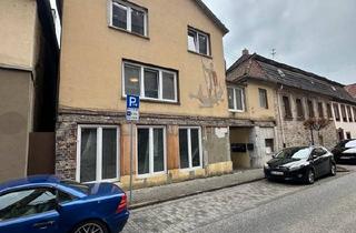 Haus kaufen in 97299 Zell, Zell am Main - Haus mit großer Wohnung und Büro zum BESTPREIS