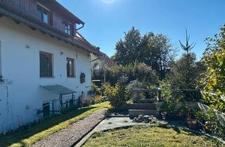 Wohnung kaufen in 88069 Tettnang, Tettnang - 2,5 Zi. Erdgeschosswohnung mit großem Keller, Garten und Garage