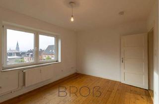 Wohnung kaufen in 24837 Schleswig, Frisch gestrichen, Holzdielen, 3-fach verglast! - in der Nähe der Schlei - 2-Zimmer-Whg