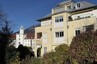 Wohnung kaufen in 83435 Bad Reichenhall, 2-Zimmer-Wohnung mit Lift, zwei Balkonen und Tiefgaragenstellplatz in Bad Reichenhall