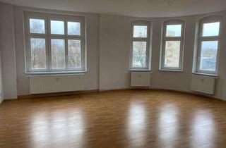 Wohnung mieten in Bahnhofstraße, 17309 Pasewalk, Geräumige 4-Zimmer-Wohnung in Pasewalk zur Miete