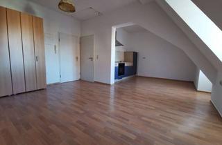 Wohnung mieten in Reichsstraße 14, 04552 Borna, Charmante 1-Zimmer Wohnung im DG in Borna