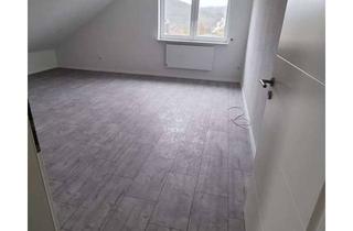 Wohnung mieten in Friedhofsweg, 36251 Ludwigsau, 3-Zimmer Dachgeschosswohnung mit Balkon in Ludwigsau