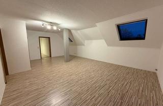 Wohnung mieten in 32791 Lage, Schöne zwei Zimmer Dachgeschosswohnung mitten in Lage