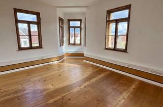 Wohnung mieten in 93155 Hemau, Schöner Wohnen in einem Denkmalgeschütztem Haus!