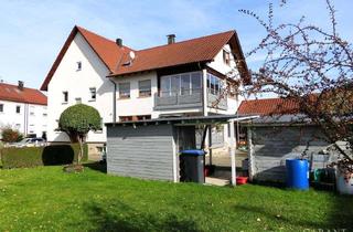 Haus kaufen in 73333 Gingen, Attraktives Zweifamilienhaus mit Garagen, Stellplätzen und zusätzlichem Grundstück!