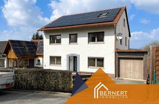 Haus kaufen in 96277 Schneckenlohe, Renoviertes Haus mit viel Platz für die ganze Familie, PV-Anlage und Gartenhaus – provisionsfrei