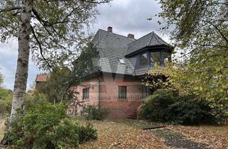 Haus kaufen in 38543 Hillerse, ** Großes Wohnhaus mit Erkerzimmer **