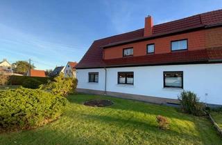 Doppelhaushälfte kaufen in 09385 Lugau, Wohnen mit Wohlfühlfaktor – Doppelhaushälfte in ruhiger Lage mit liebevoll gepflegtem Grundstück