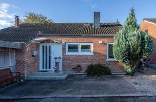 Einfamilienhaus kaufen in 23701 Eutin, Einfamilienhaus mit viel Potenzial in ruhiger Lage von Eutin