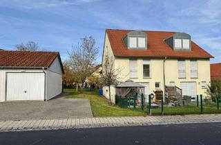 Doppelhaushälfte kaufen in 92676 Eschenbach, Doppelhaushälfte mit langfristigem Mietvertrag!