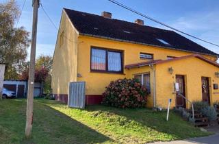 Haus kaufen in Barlin 19, 17159 Dargun, Feriendorf Barlin: Haushälfte mit Potenzial - Nebengebäude - Garten...