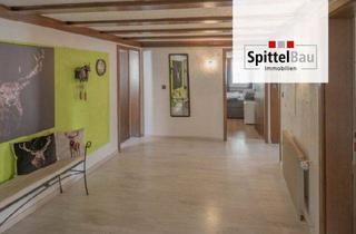 Wohnung kaufen in 78730 Lauterbach, Zentrale, großzügige Wohnung mit viel Potenzial