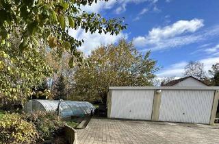 Grundstück zu kaufen in 92442 Wackersdorf, "Murner See - Magie"Großes Baugrundstück mit Pool, Garage und Privatsphäre in Rauberweiherhaus!