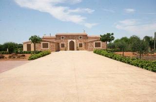 Haus kaufen in 07639 Bad Klosterlausnitz, Mallorca Tolle neue Finca, nähe Strand Es Trenc zu verkaufen