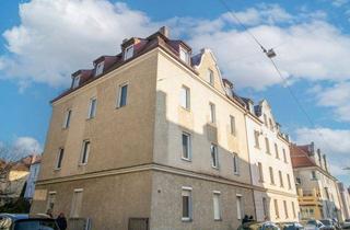 Mehrfamilienhaus kaufen in 86154 Augsburg, Mehrfamilienhaus mit Potential! Teilweise Leerstand, solide Bauweise