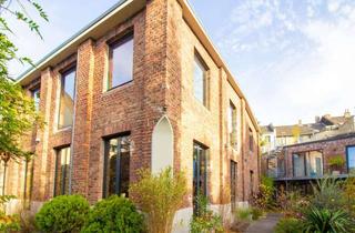 Loft kaufen in 40227 Oberbilk, Exclusive Loft Retreat with Wow Factor in Hidden Courtyard Oasis