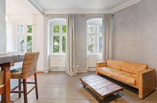 Wohnung kaufen in Wilhelm-Stolze-Straße 20, 10249 Friedrichshain, Charmante 1-Zimmer-Altbauwohnung im ruhigen Seitenflügel von Friedrichshain – zentral & entspannt